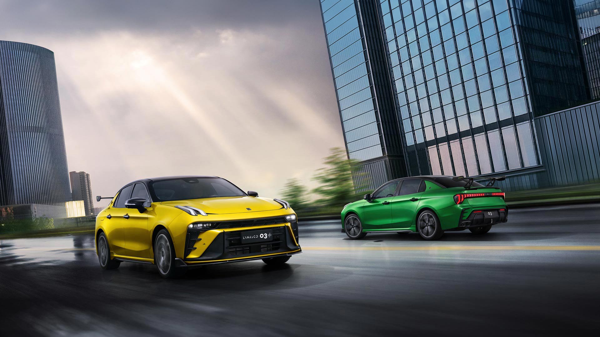 Гибридный автомобиль Lynk&Co 03+ HEV